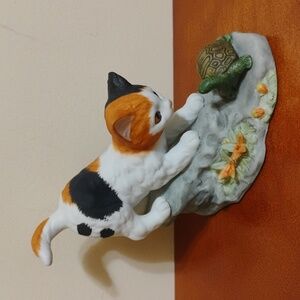 Calico Cat and Turtle Figurine 1991 What's Your Hurry.